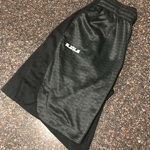 NIKE boys size M Lebron James shorts